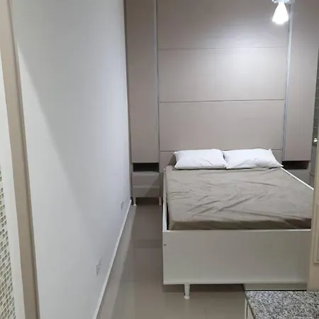 Local Acomoda Um Casal E Mais Um, Proximo Ao Sesc Poços de Caldas Exterior foto